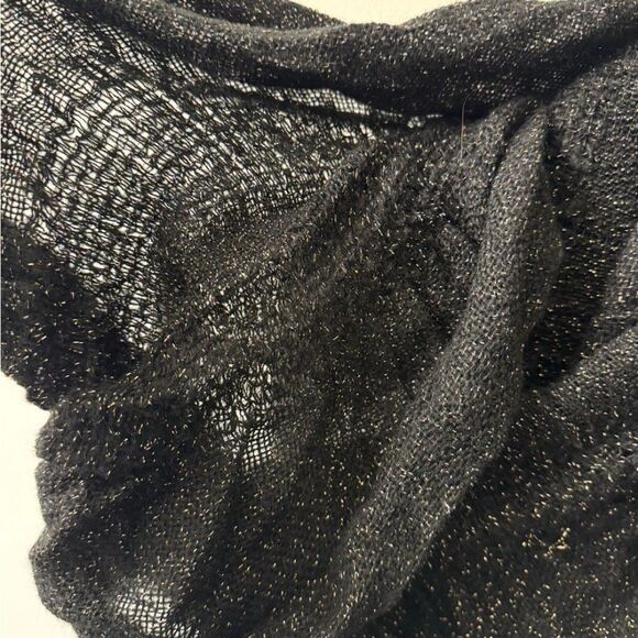 Black infinity scarf with gold sparkle - Picture 2 of 4